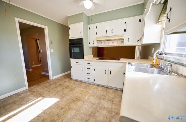 1759 Carson Lane NW, Huntsville, AL 35816