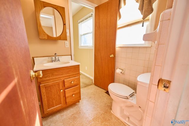 1759 Carson Lane NW, Huntsville, AL 35816