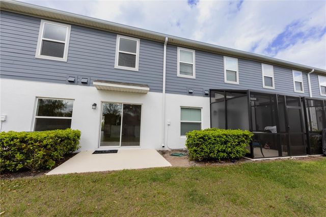 2879 NARCOOSSEE COMMONS WAY, St Cloud, FL 34771