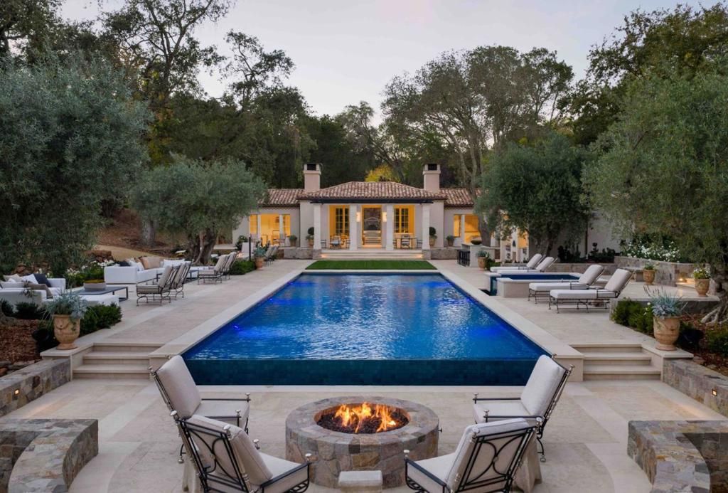 Image 19 of property listing at 307 Olive Hill Lane, Woodside, CA 94062