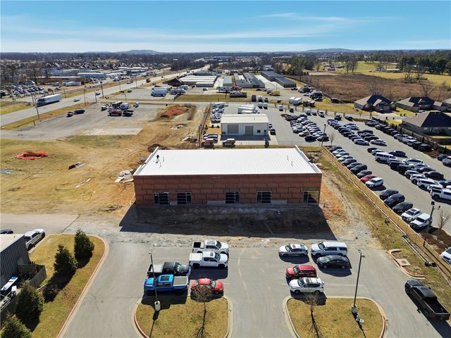 2420 S 8th Street Suite 5-7, Rogers, AR 72758