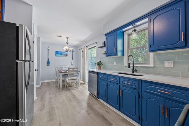 100 Leslie Lane, Havelock, NC 28532