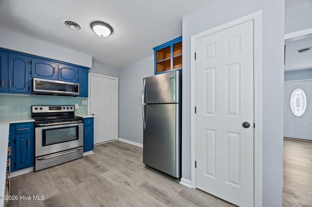 100 Leslie Lane, Havelock, NC 28532