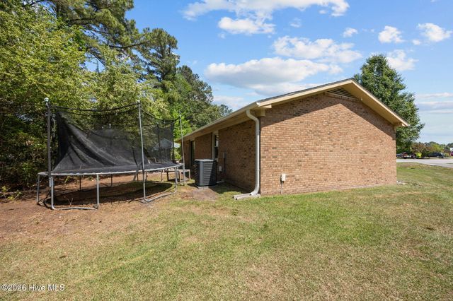 100 Leslie Lane, Havelock, NC 28532