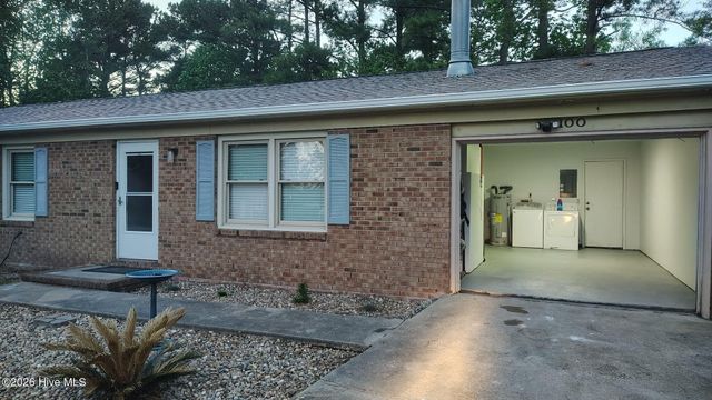 100 Leslie Lane, Havelock, NC 28532