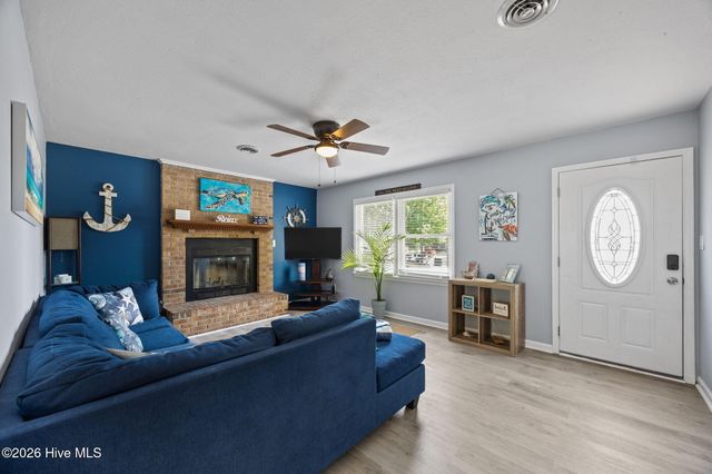 100 Leslie Lane, Havelock, NC 28532