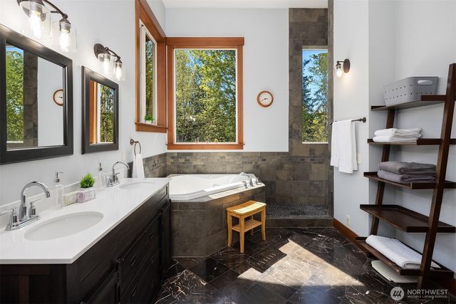 8208 219th Avenue SE, Snohomish, WA 98290