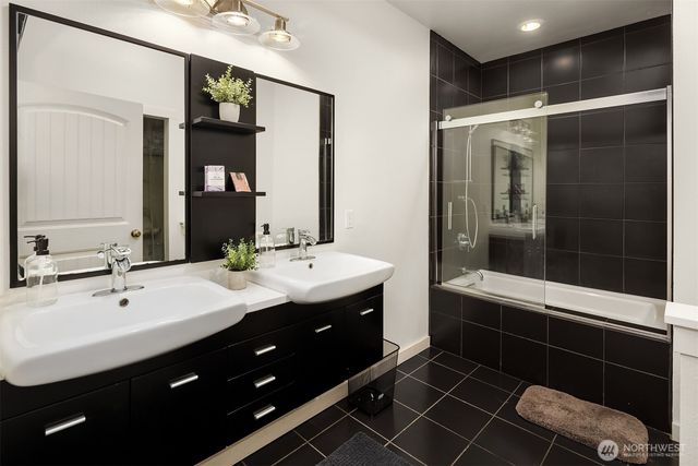8208 219th Avenue SE, Snohomish, WA 98290