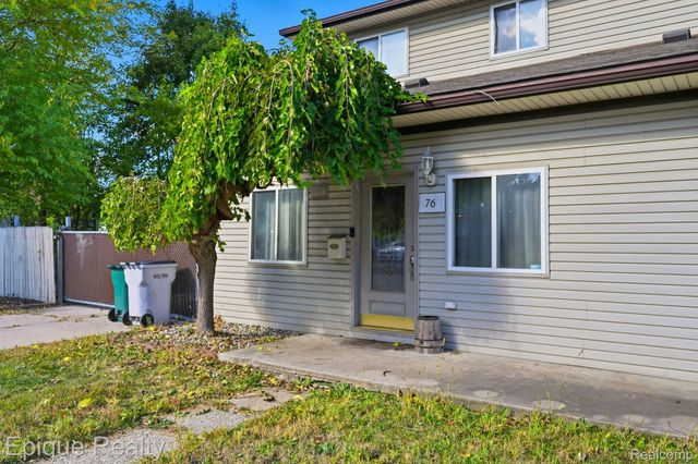 76 W Coy Avenue, Hazel Park, MI 48030
