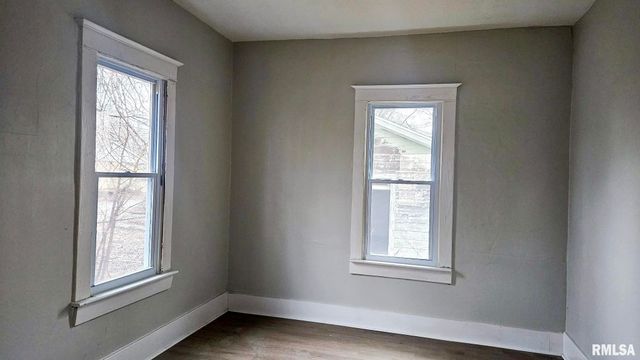 683 BAXTER Court, Canton, IL 61520