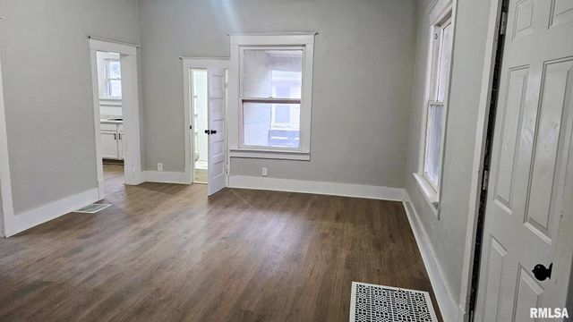 683 BAXTER Court, Canton, IL 61520