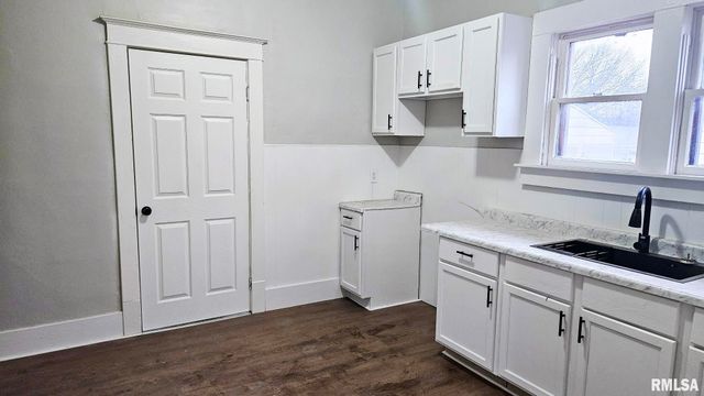 683 BAXTER Court, Canton, IL 61520