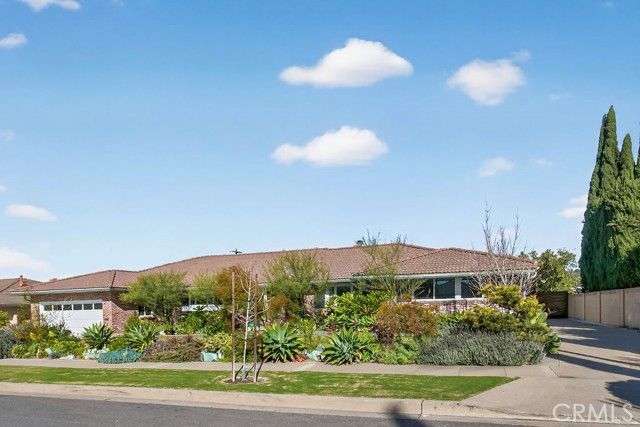 3105 E Blueridge, Orange, CA 92867