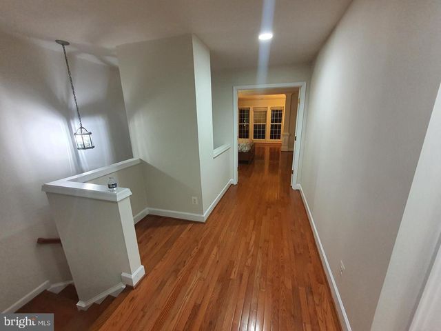 9249 LAUREL RIDGE CROSSING RD, Lorton, VA 22079