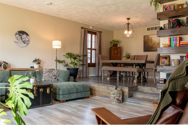 510 Monticello Drive, Vincennes, IN 47591