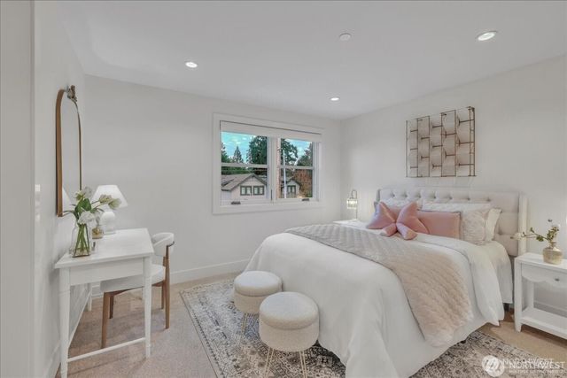 2627 78th Avenue NE, Medina, WA 98039