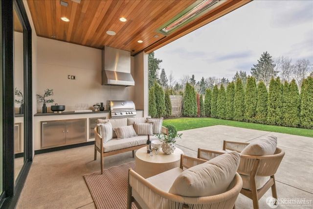 2627 78th Avenue NE, Medina, WA 98039