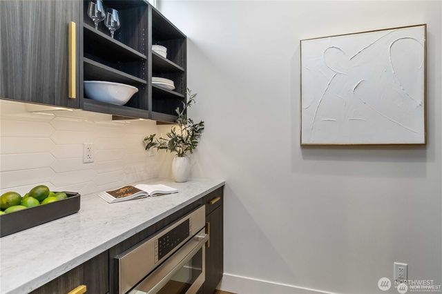 2627 78th Avenue NE, Medina, WA 98039