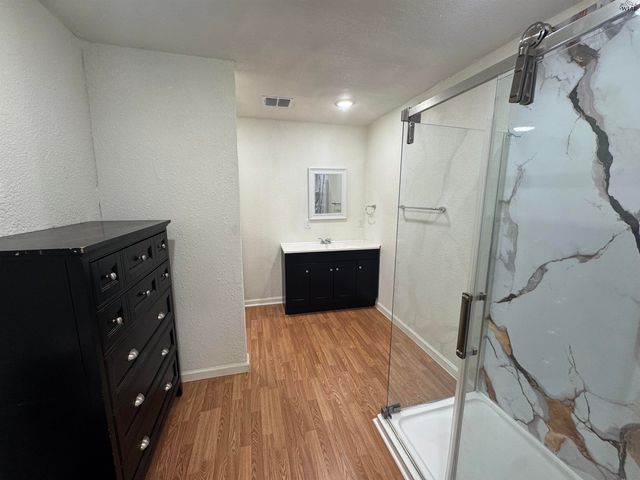 106 E WILLIAMS DRIVE, Burkburnett, TX 76354