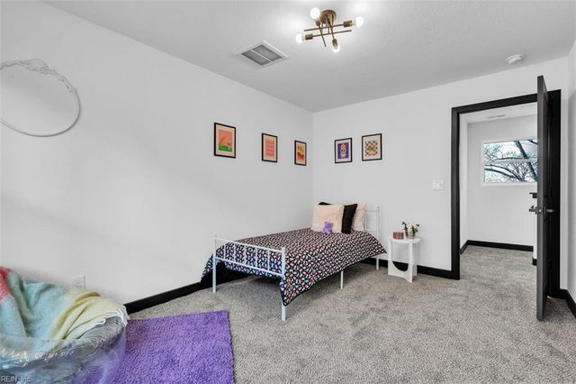 122 E Kelly AVE, Hampton, VA 23663