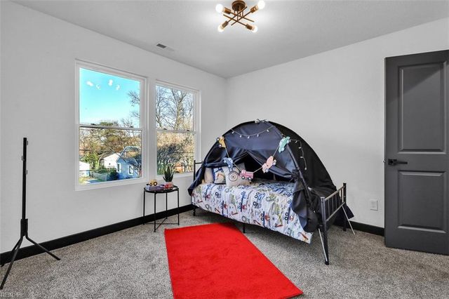 122 E Kelly AVE, Hampton, VA 23663