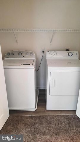 2420 NEWTOWN DRIVE, Harrisburg, PA 17110