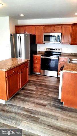 2420 NEWTOWN DRIVE, Harrisburg, PA 17110