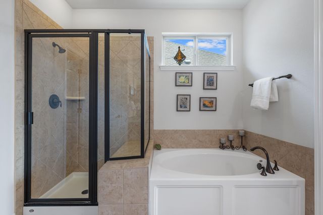 205 Bellagio DR, Lakeway, TX 78734