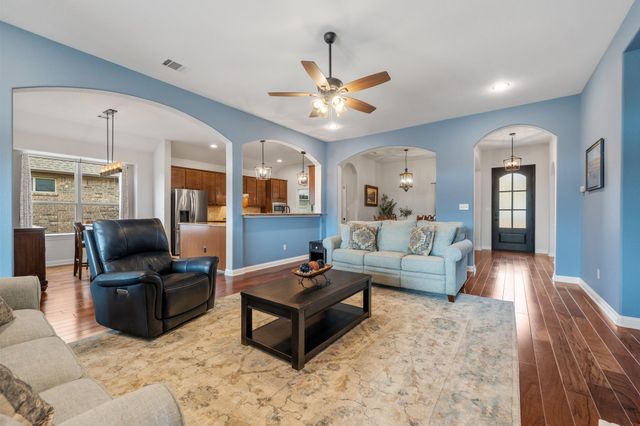 205 Bellagio DR, Lakeway, TX 78734