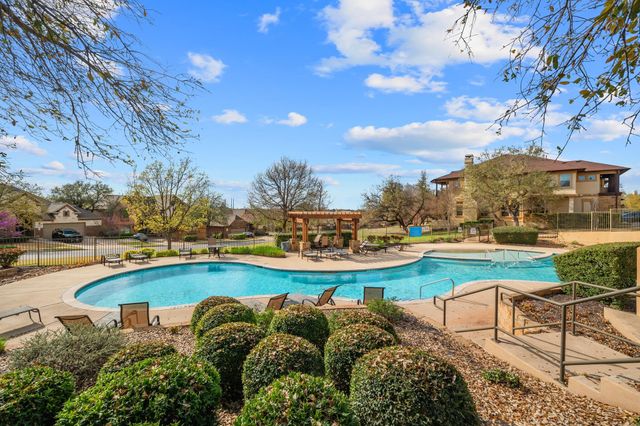 205 Bellagio DR, Lakeway, TX 78734