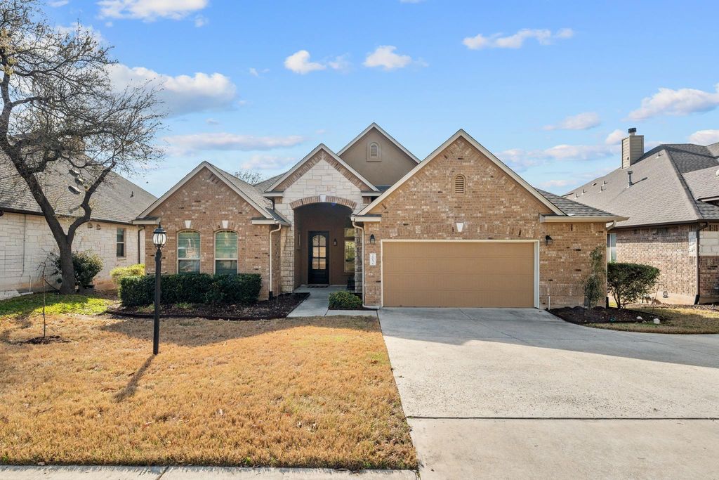 205 Bellagio DR, Lakeway, TX 78734