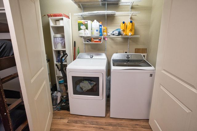 626 S Gray Avenue, West Columbia, TX 77486