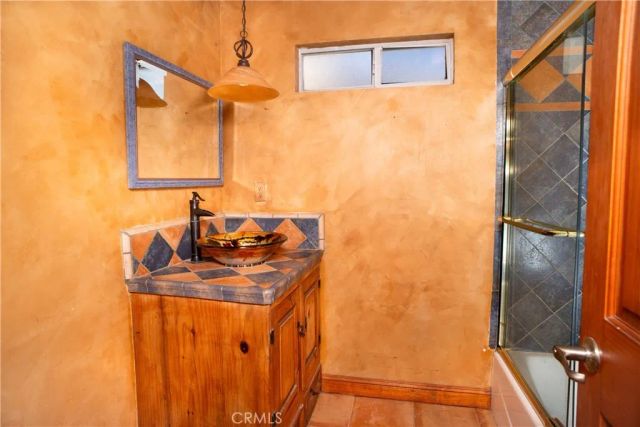 23545 Via Decano, Valencia, CA 91355