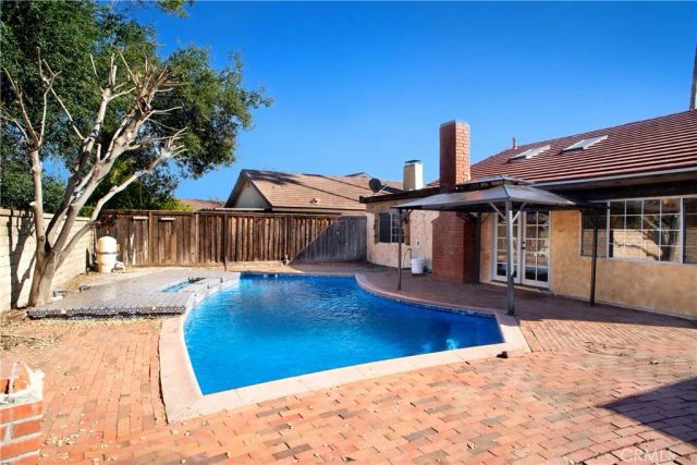 23545 Via Decano, Valencia, CA 91355