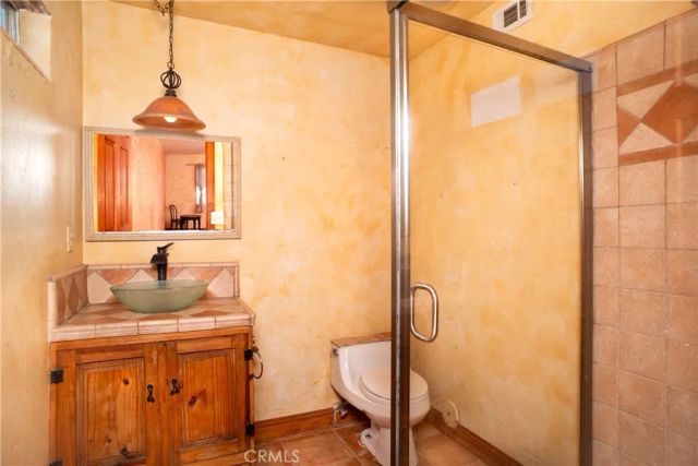 23545 Via Decano, Valencia, CA 91355