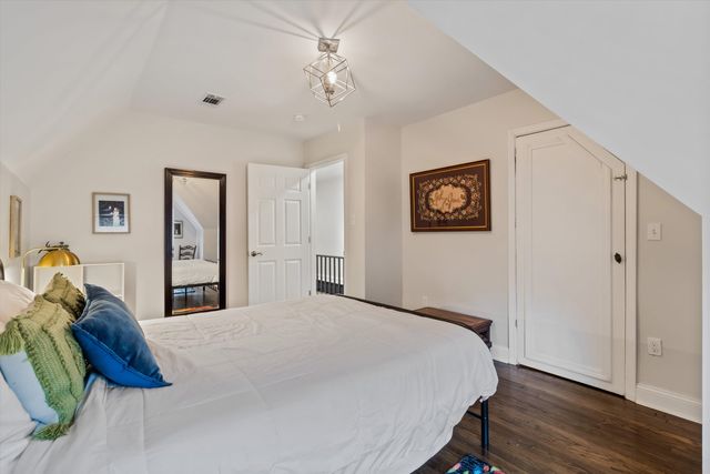 909 S MCLEAN BLVD, Memphis, TN 38114