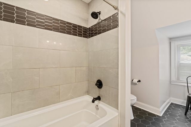 909 S MCLEAN BLVD, Memphis, TN 38114