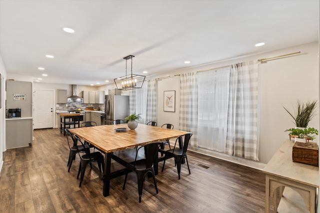 909 S MCLEAN BLVD, Memphis, TN 38114