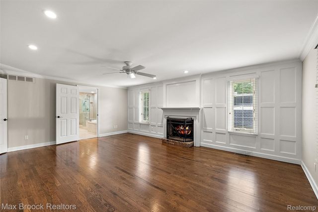 4627 Sunningdale Drive, Bloomfield Charter Township, MI 48302
