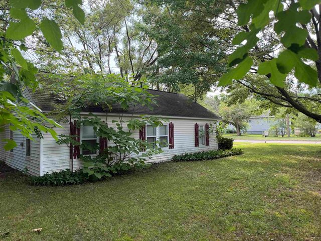 405 S Maxwell Street, Pleasant, MI 48858