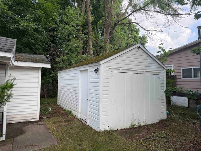 405 S Maxwell Street, Pleasant, MI 48858