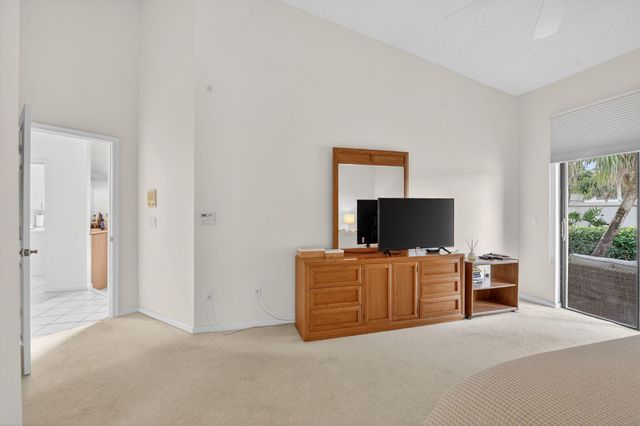 23045 Via Stel, Boca Raton, FL 33433