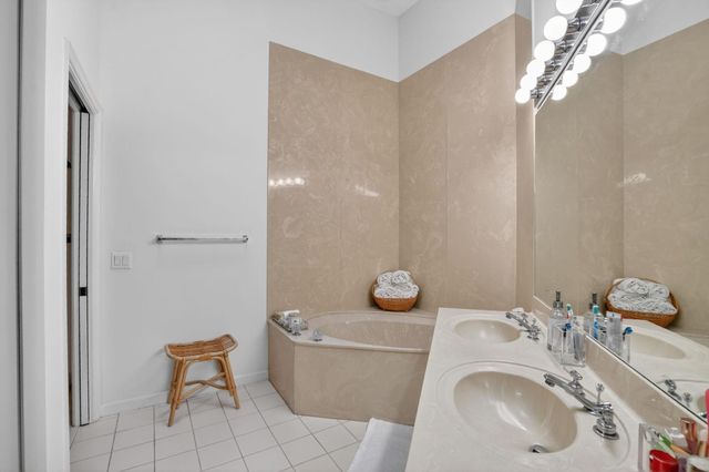 23045 Via Stel, Boca Raton, FL 33433