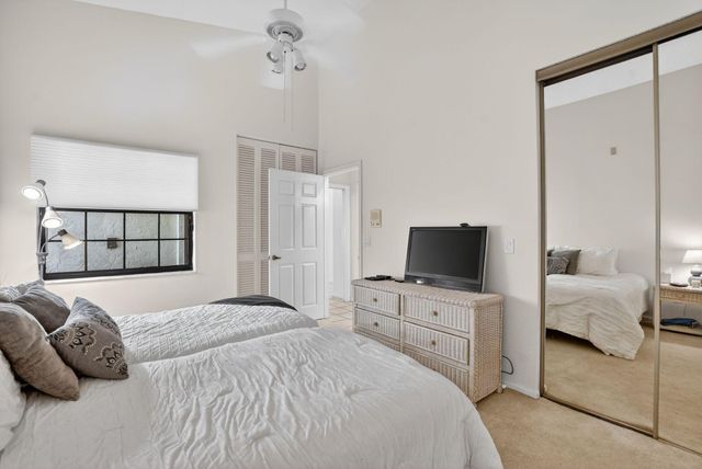 23045 Via Stel, Boca Raton, FL 33433