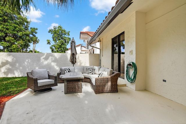 23045 Via Stel, Boca Raton, FL 33433