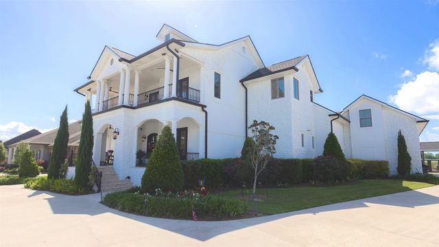 142 Winter Quarters Drive, Houma, LA 70360