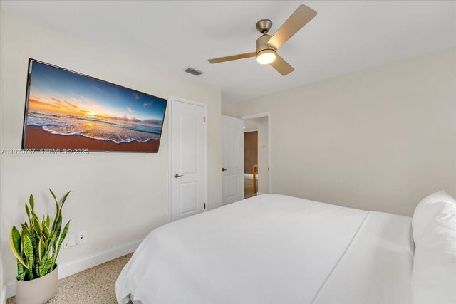 101 NE 46th Ct, Oakland Park, FL 33334