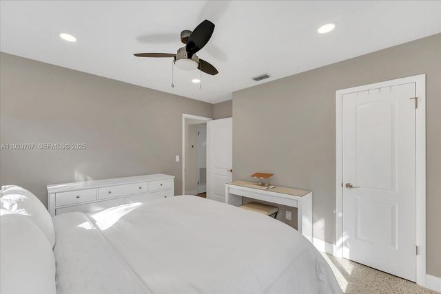 101 NE 46th Ct, Oakland Park, FL 33334