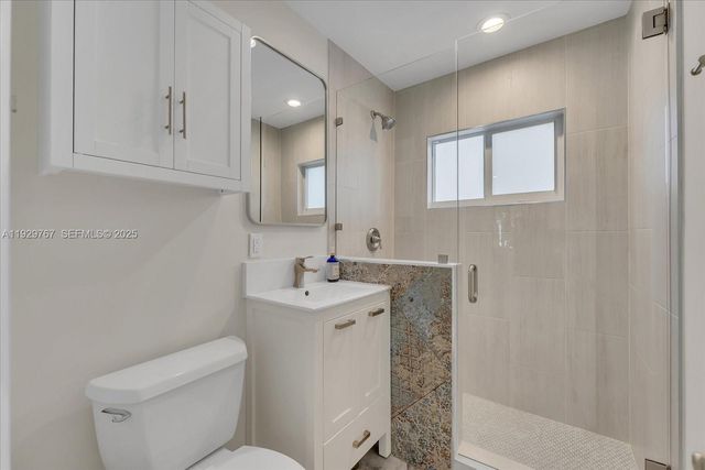 101 NE 46th Ct, Oakland Park, FL 33334