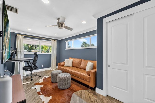 101 NE 46th Ct, Oakland Park, FL 33334